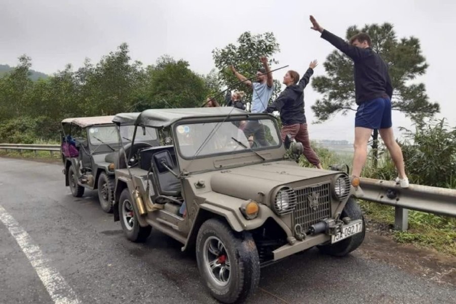 Hai Van Pass Jeep Tour From Da Nang