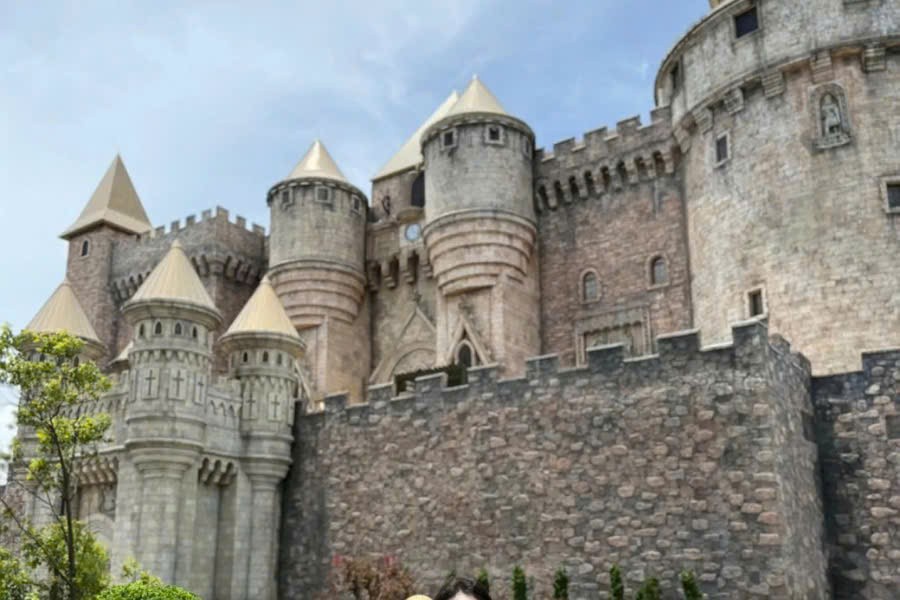 Ba Na Hills Golden Bridge Private Tour