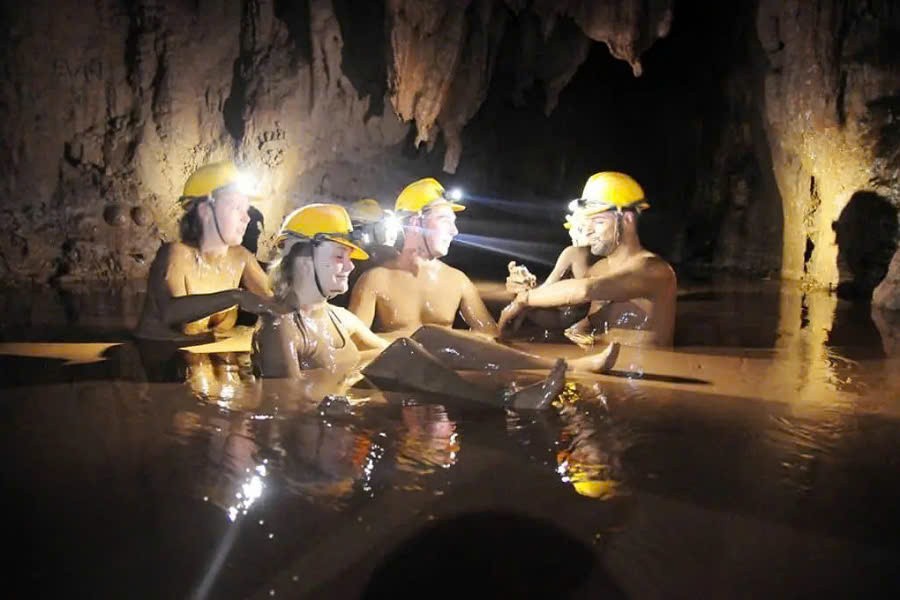 Phong Nha Cave Tour 1 Day